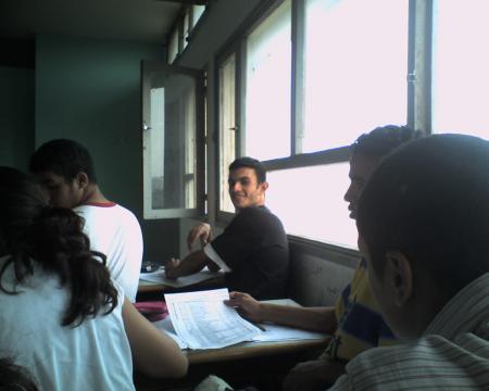 dour 9odamek rah mazal ma khdemte ta chi la3ba